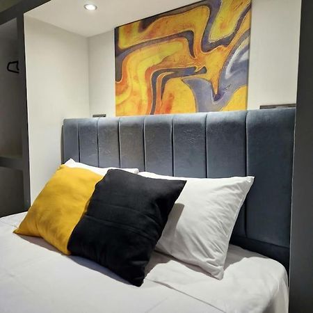 Faronita - Luxury Apt In The Heart Of Kalamata Esterno foto
