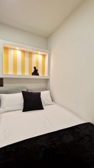 Faronita - Luxury Apt In The Heart Of Kalamata Esterno foto